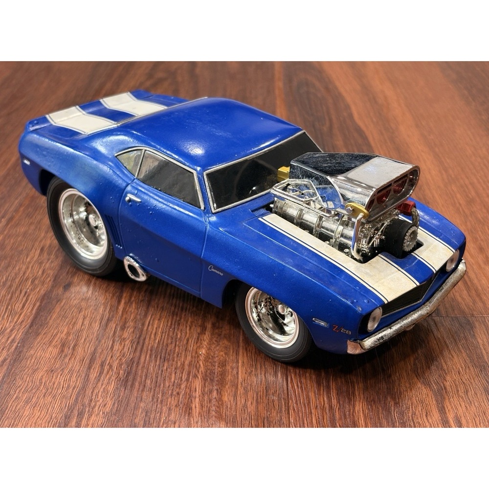 Muscle Machines 1969 Chevrolet Camaro Diecast Blue Racing Stripes Car READ